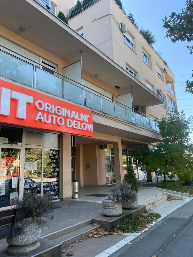 Apartman Bella Novi Beograd Bezanija Exterior foto